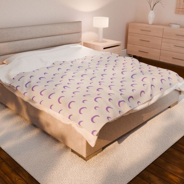 Moon Velveteen Plush Blanket (Official) - Image 4